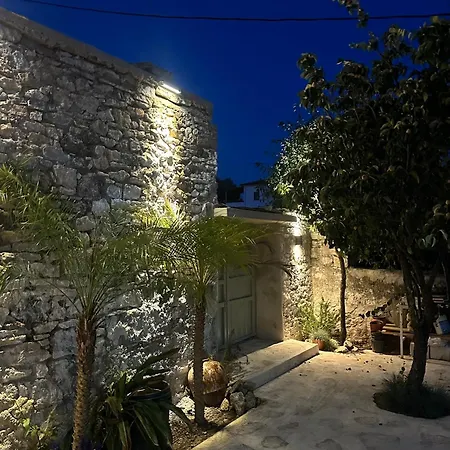 Cesmekoeyici Evleri Tas Ev No2 Сasa de vacaciones